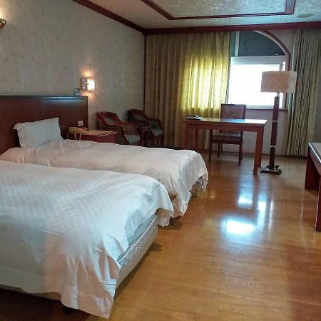 Minxiong Nikaido Business Hotel מראה חיצוני תמונה